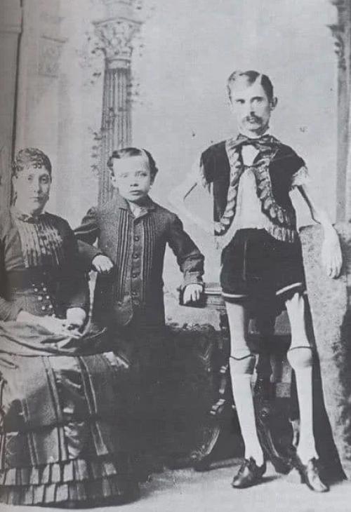 Его любили все женщины, с которыми он встречался. 01