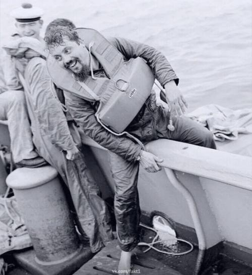 Ален бомбар - как врач выжил в море, 65 дней без припасов. 02 Ален бомбар - как врач выжил в море, 65 дней без припасов. 02