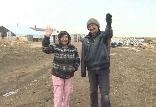 Фермер без обеих рук посадил 11 000 деревьев.