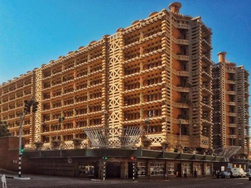 В зимбабве построили здание - термитник, которому не нужны кондиционеры. 01 В зимбабве построили здание - термитник, которому не нужны кондиционеры. 01