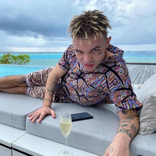 Выяснилось, что элджей и ивлеева расстались спустя 2 года брака - об этом артист рассказал в своём новом треке! 03