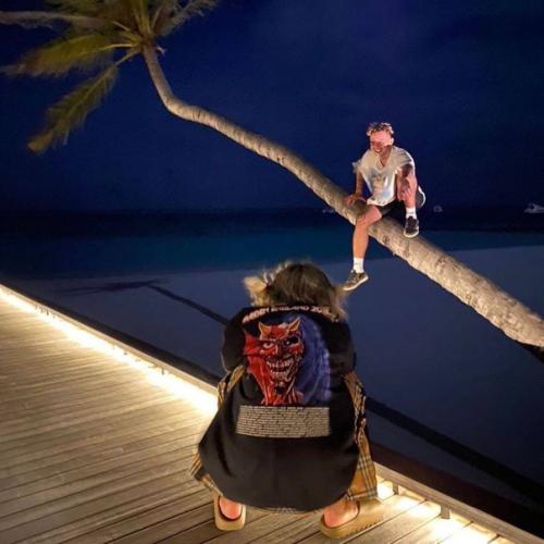 Выяснилось, что элджей и ивлеева расстались спустя 2 года брака - об этом артист рассказал в своём новом треке! 05