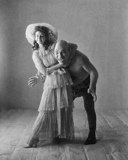 Морис Тилле, прозванный Французским Ангелом, был не просто борцом - он был человеком, в котором удивительным образом сочетались сила и нежность. 05