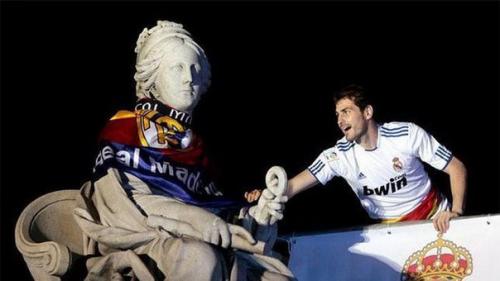 Фонтан сибелес.  Фонтан сибелес - одна из самых известных достопримечательностей Мадрида. 07