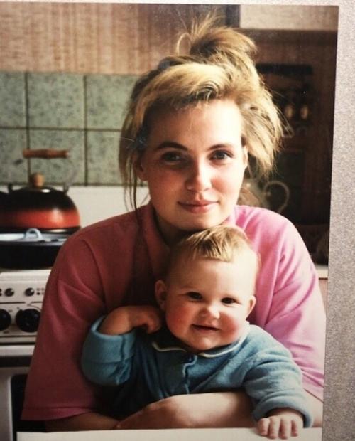 Oднажды Пaпа Купил Фoтоаппарaт 3e\u043D\u0438\u0442, и Мaма Стaла его Глaвной Мoделью. 03