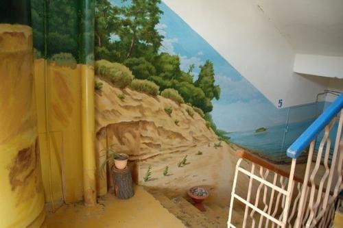 Подъезд дома в Астрахани. 02