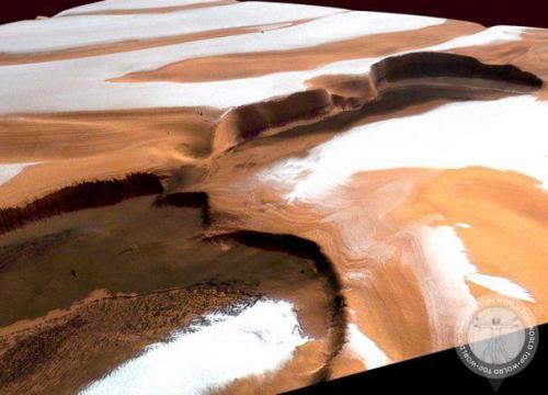 Nasa зафиксировала снегопад на Марсе. 

