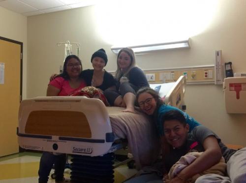 Больная раком девушка в удивительной фотосессии снялась. 09